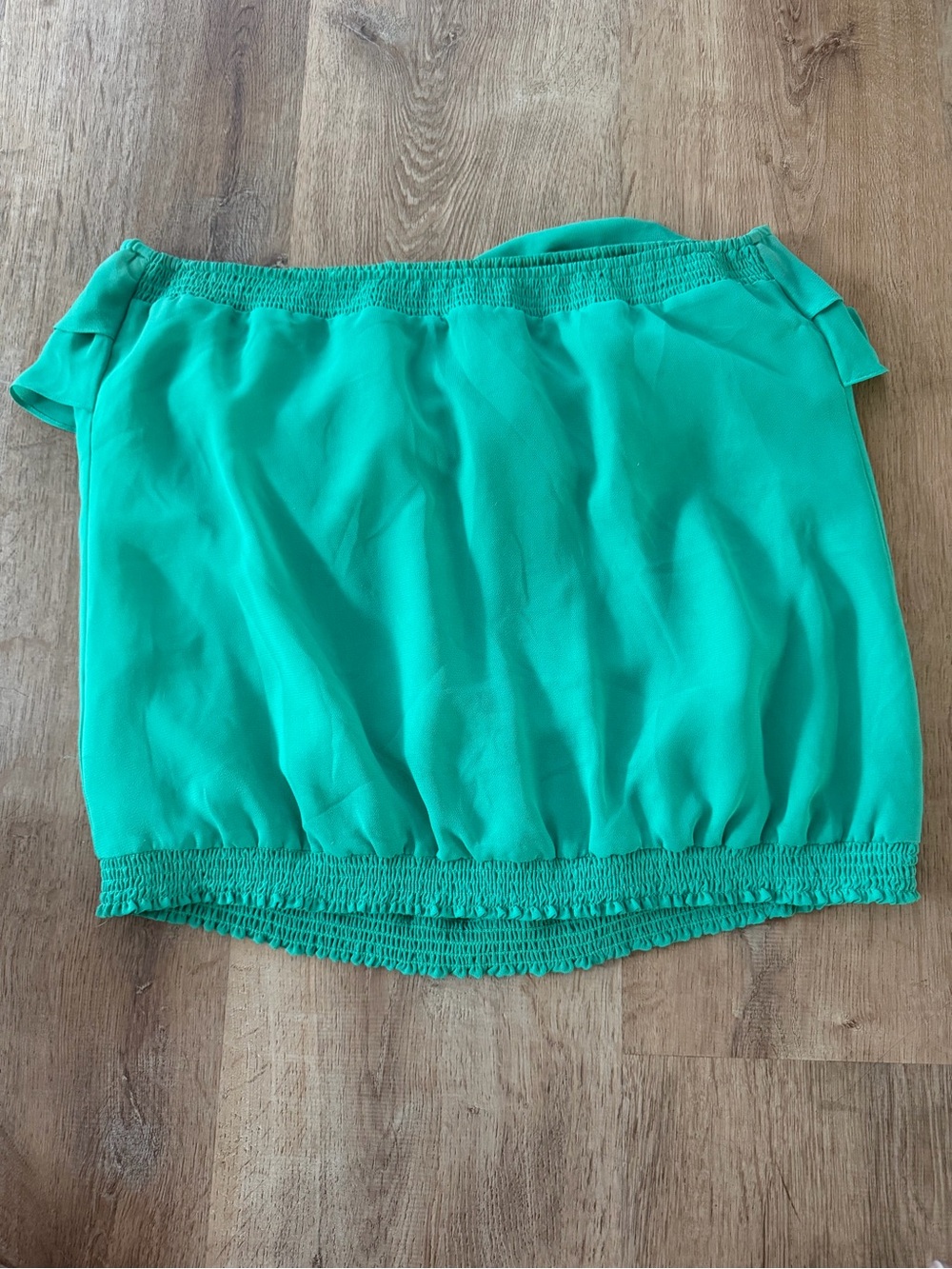 Green Ruffle Bandeau Top - Large - Picture 3 of 6